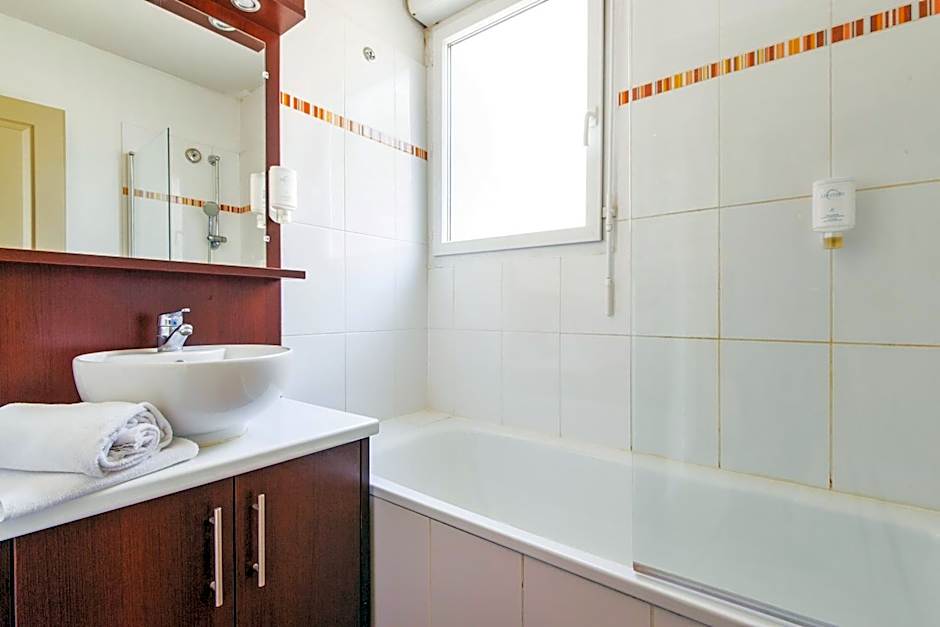 Comfort Aparthotel Six-Fours