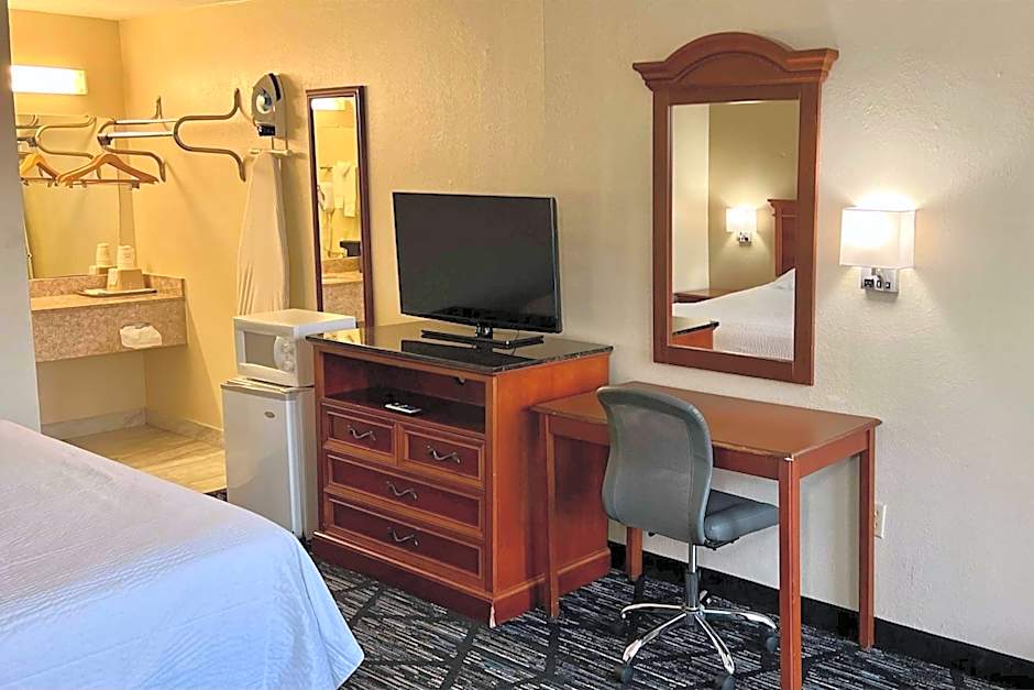 Baymont by Wyndham Troy