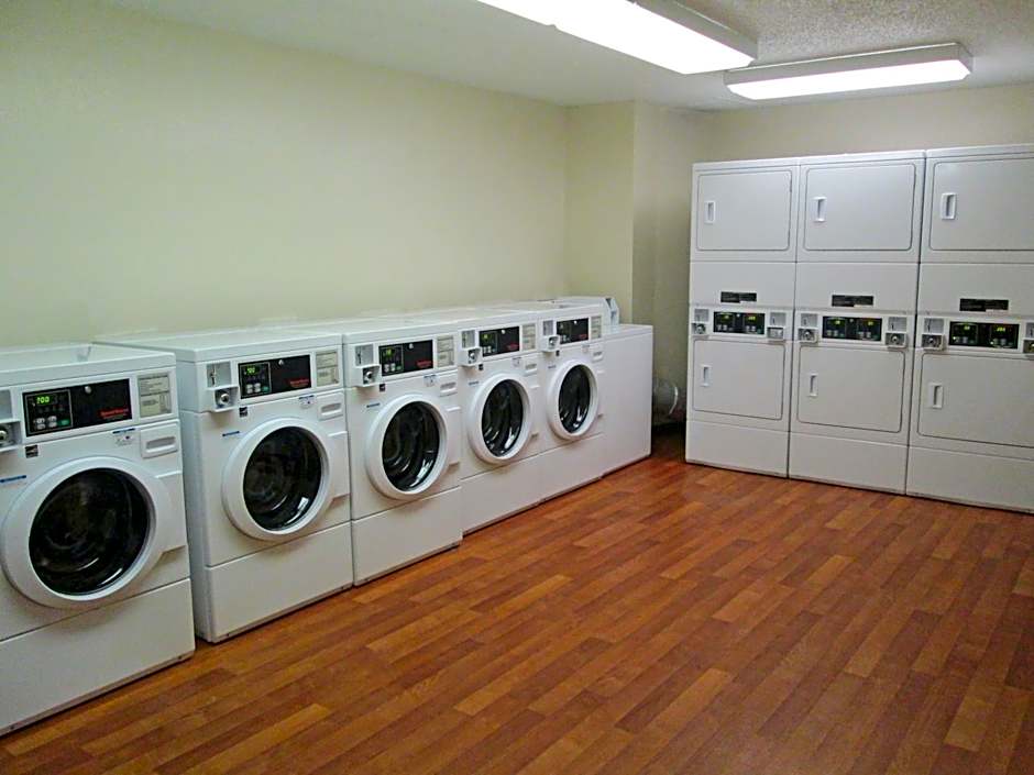 Hawthorn Extended Stay by Wyndham DFW Airport North
