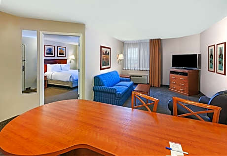 One-Bedroom Suite