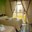 Hotel Bucaneros