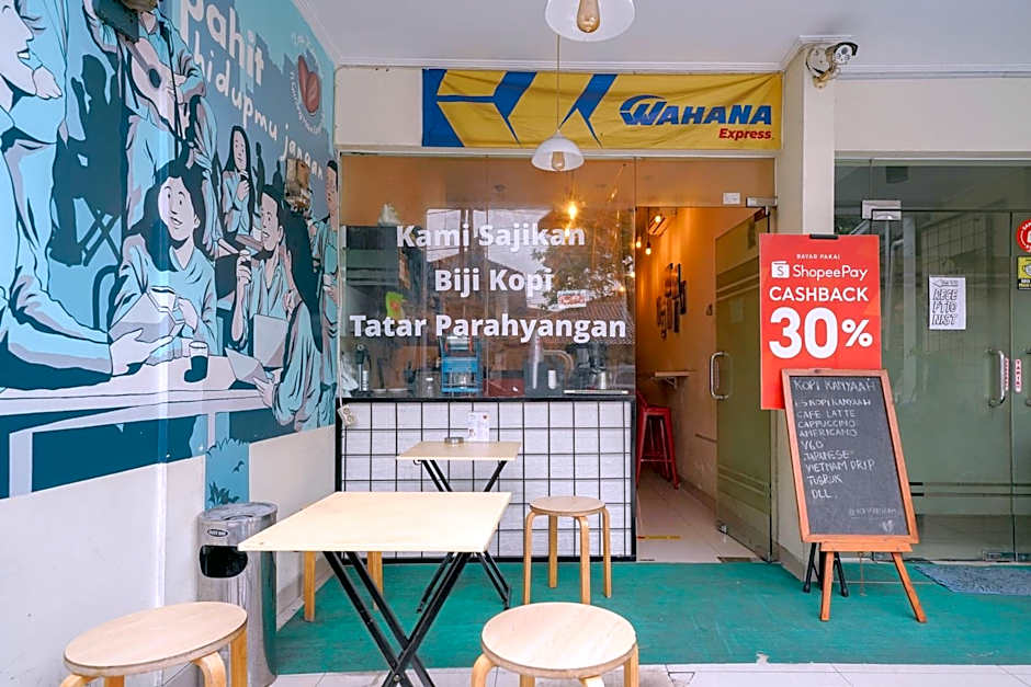 RedDoorz at Buah Batu 5