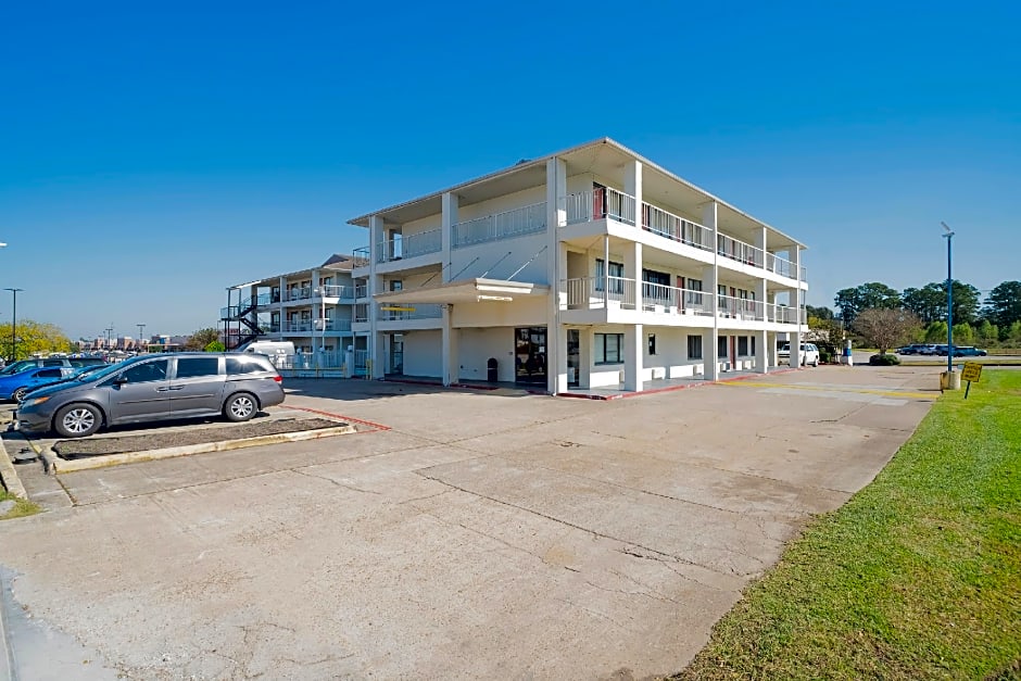 Americas Best Value Inn & Suites Humble