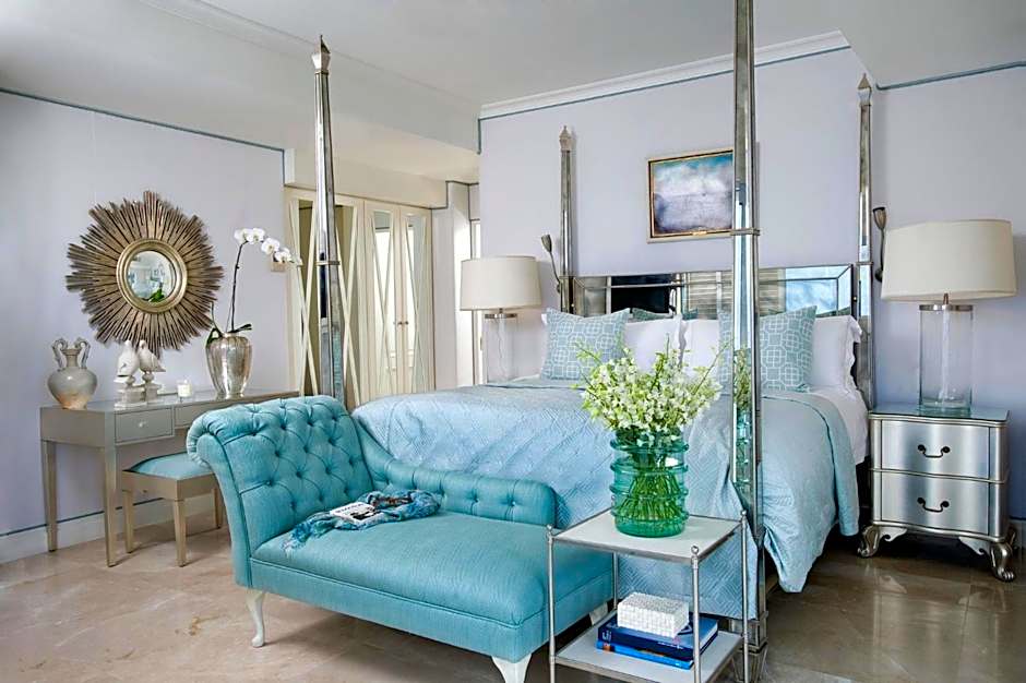 Twelve Apostles Hotel & Spa