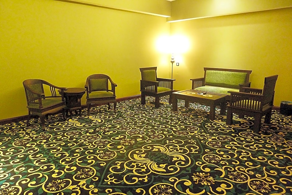 Mudzaffar Hotel