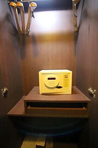 Quality Inn Bez Krishnaa