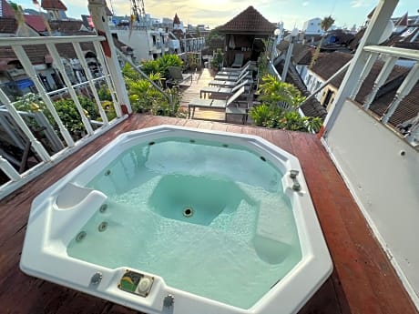 Aquarius Gay Guesthouse and Sauna