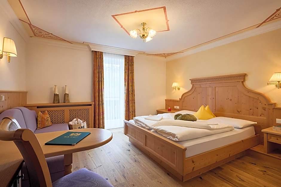 Dolomites Wellness Hotel Savoy