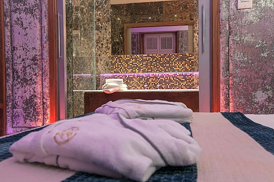 Mała Anglia Deluxe Rooms & SPA