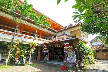 Bali Senia Hotel