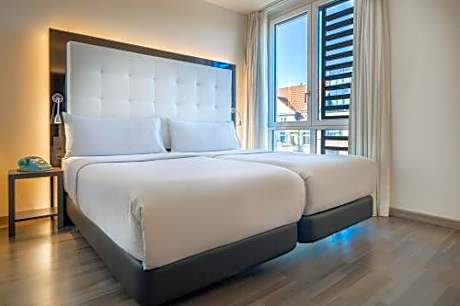 The INNSIDE Room