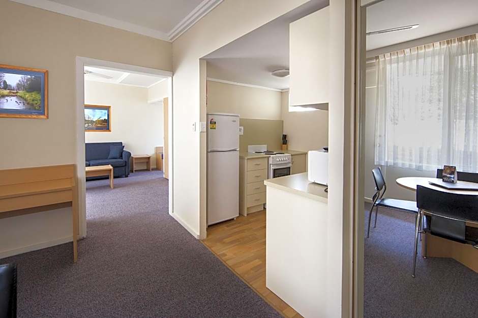 Redhill Cooma Motor Inn