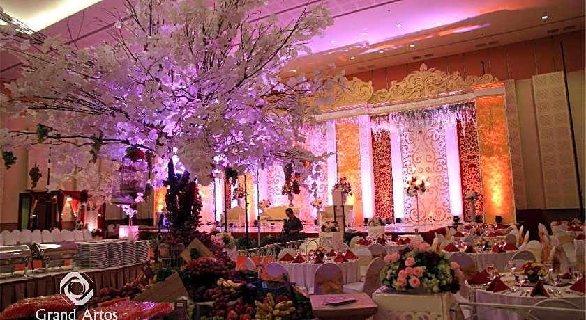 Grand Artos Hotel & Convention