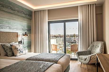 Twin Room with Marina View