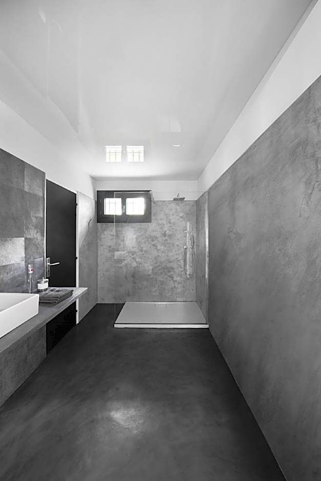 Arty Provence, vue, calme et piscine chauffée dans les Alpilles proche St-Rémy-de-Provence