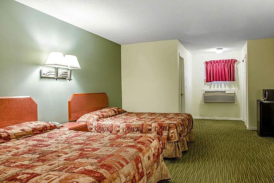 Rodeway Inn Groton - New London