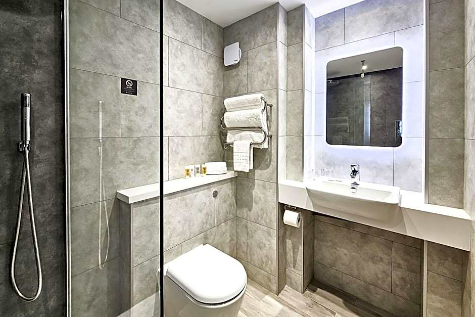 Cedar Court Bradford Hotel