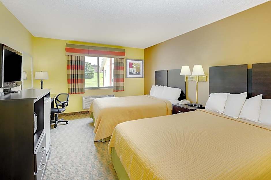 Econo Lodge Inn & Suites