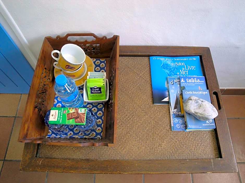 Le Buzet Bleu Bed & Breakfast