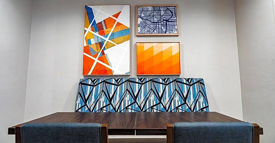 Holiday Inn Express Frazer - Malvern By IHG