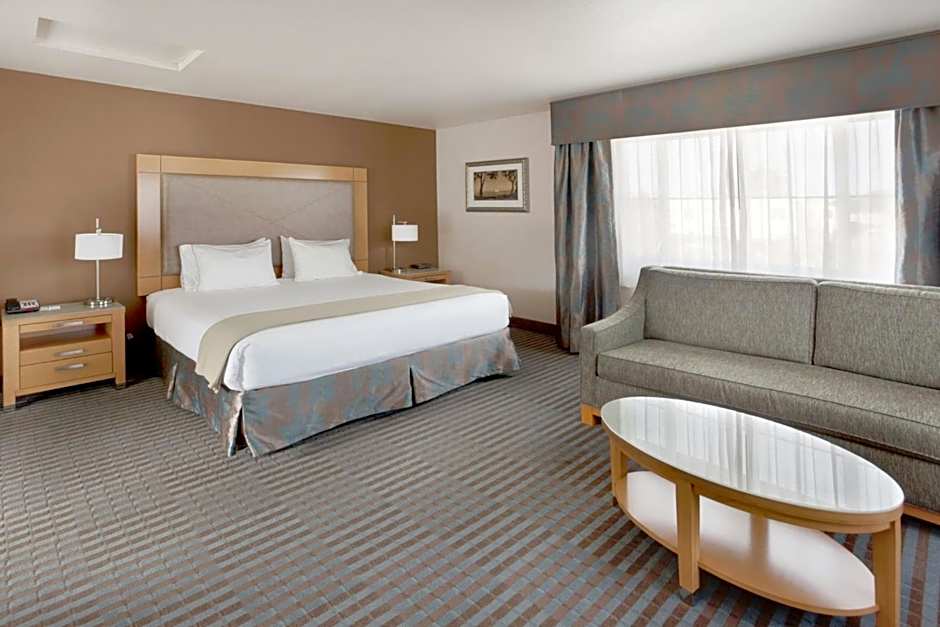 Holiday Inn Express Monterey - Cannery Row By IHG