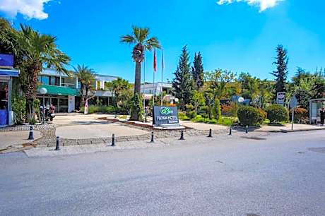 Flora Hotel