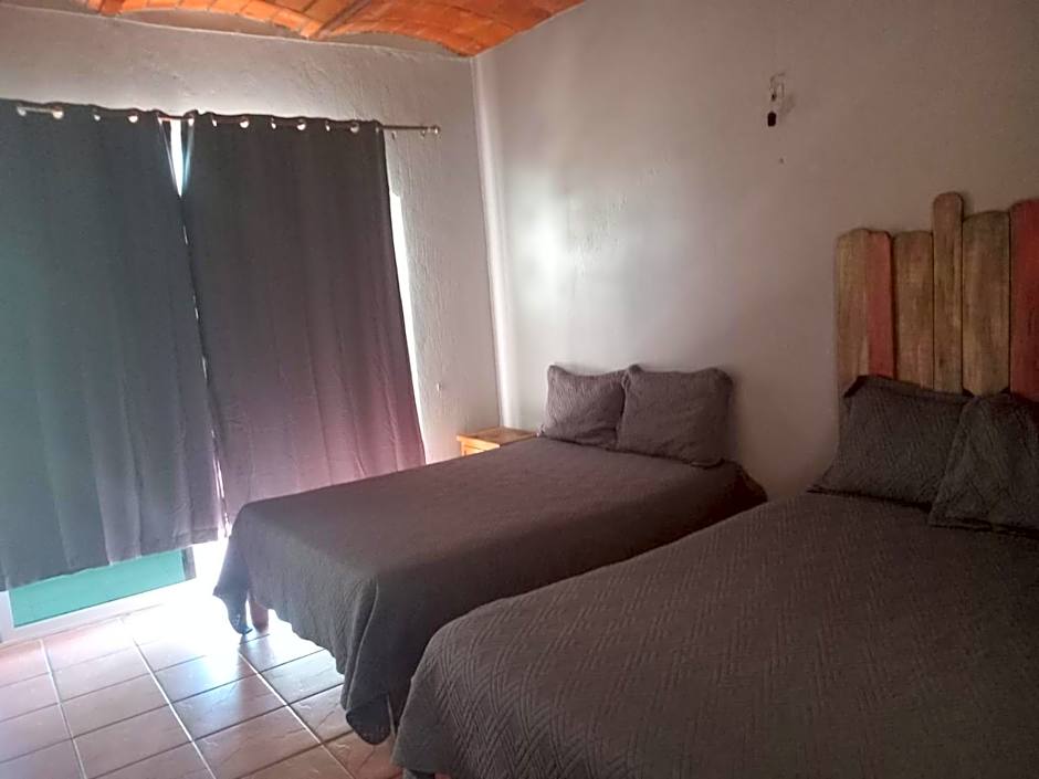 Hotel Casa Raymundo Suites