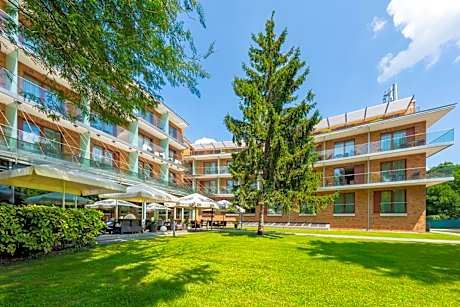 Abacus Business & Wellness Hotel