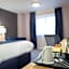 Holiday Inn Express Manchester Airport By IHG