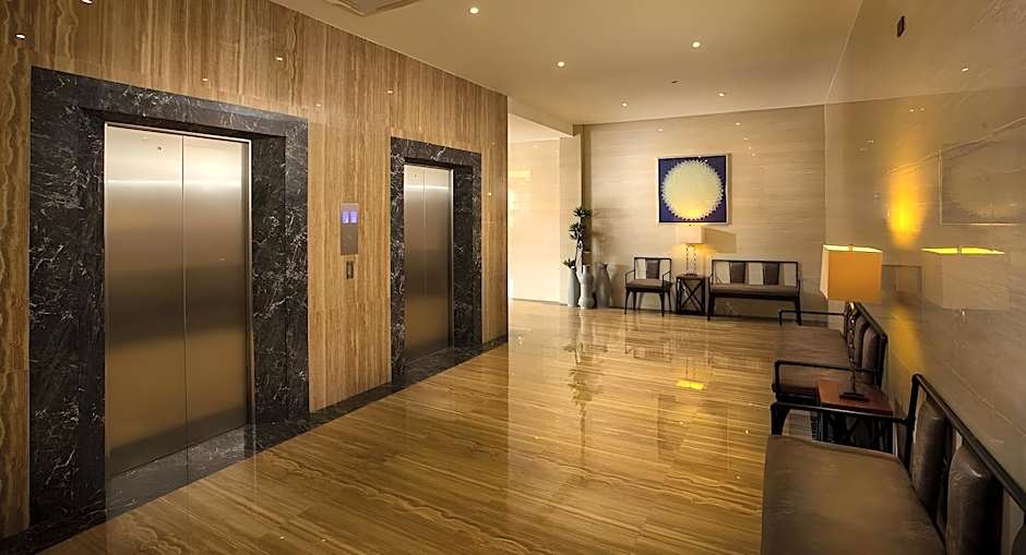 Lotus Blu Hotel
