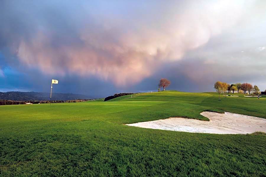 Golfhotel Bodensee by Michael Ritter