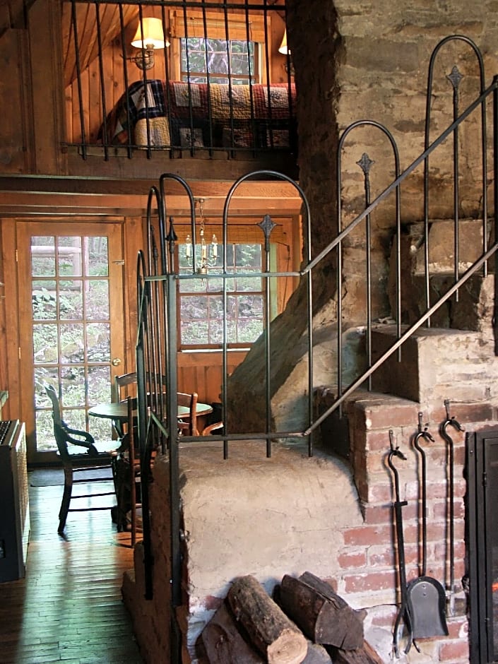 Huddleson Court