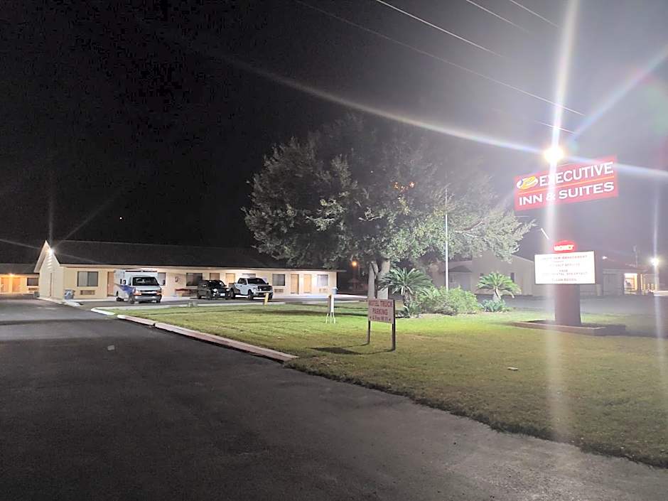 Hebbronville Executive Inn