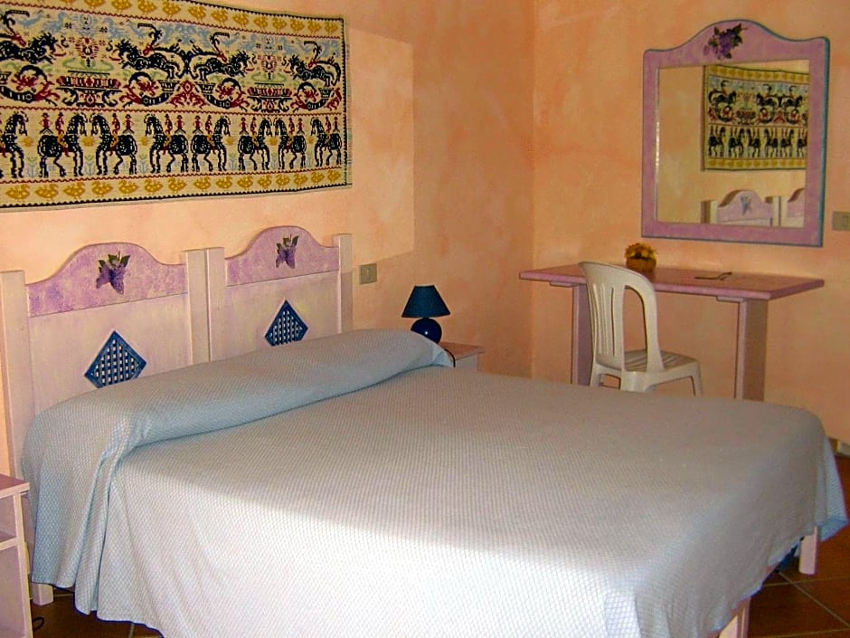Hotel Turismo Rurale Montitundu
