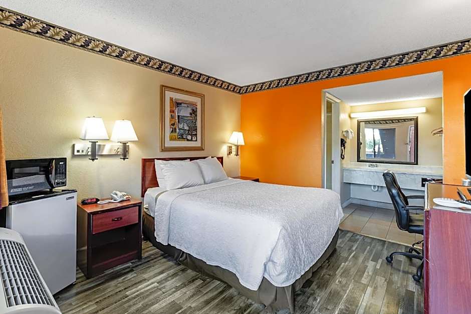 Knights Inn Madera