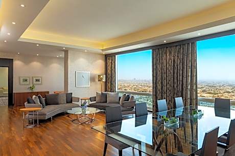 Ambassador King Suite with City View - High Floor