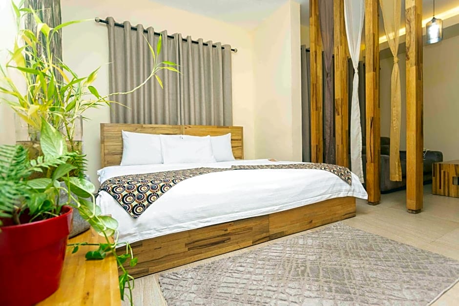 Roots Apartment Hotel