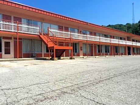 Daniel Boone Motor Inn