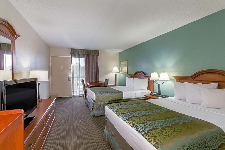 Baymont by Wyndham Sarasota