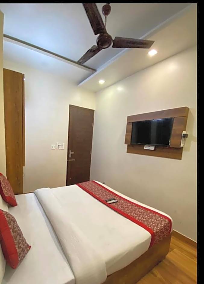 Goroomgo Hotel 56 Amritsar