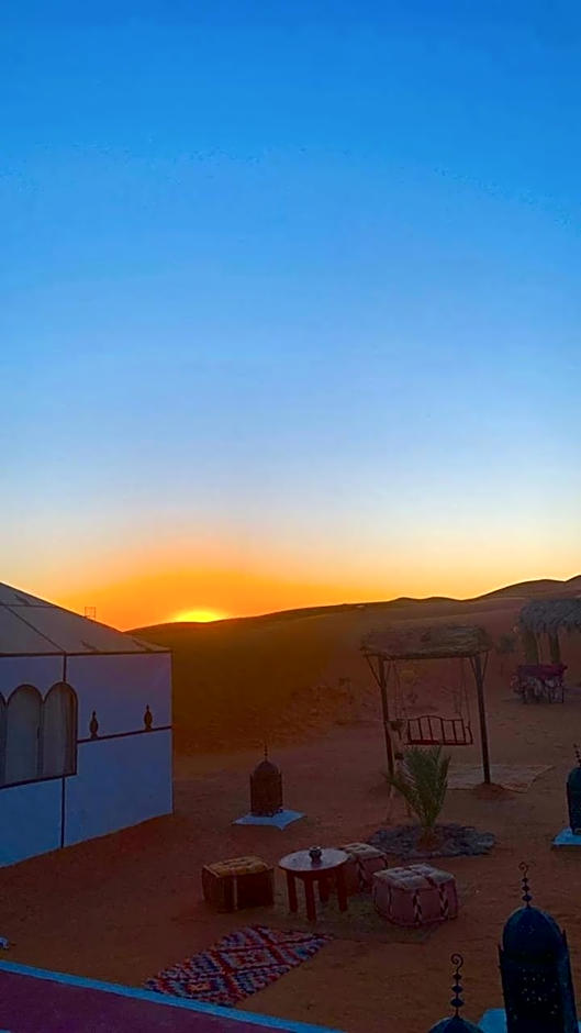 Merzouga heart camp