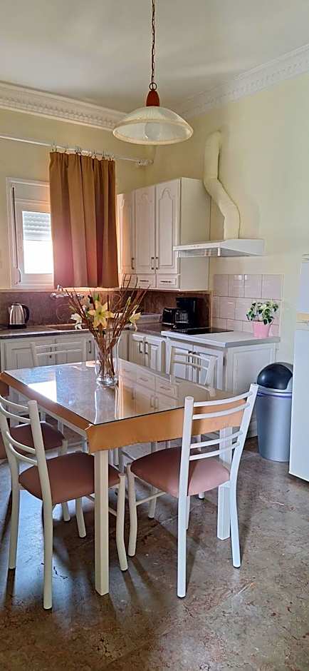 Nicolas Studios & Apartments