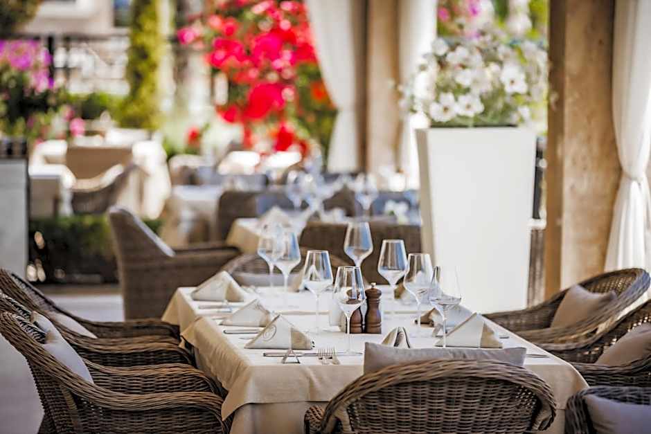 Onyx Beach Residence - Free Parking & Beach Access