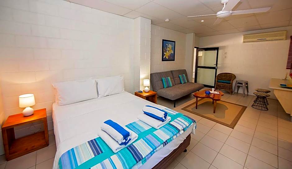 Apollo Jewel Beachfront Apartments