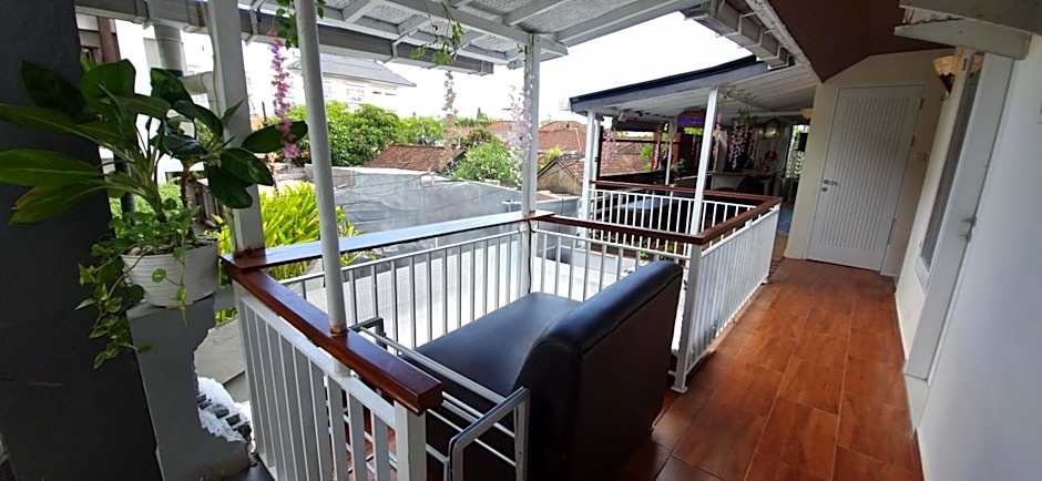 Gustav Bali Homestay and Massage