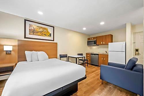 MainStay Suites Raleigh North