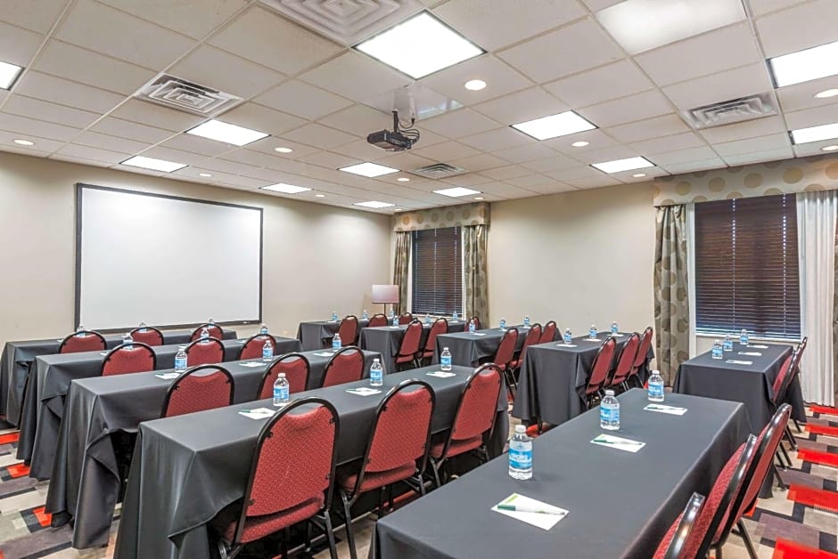 Wingate by Wyndham Lake Charles Casino Area