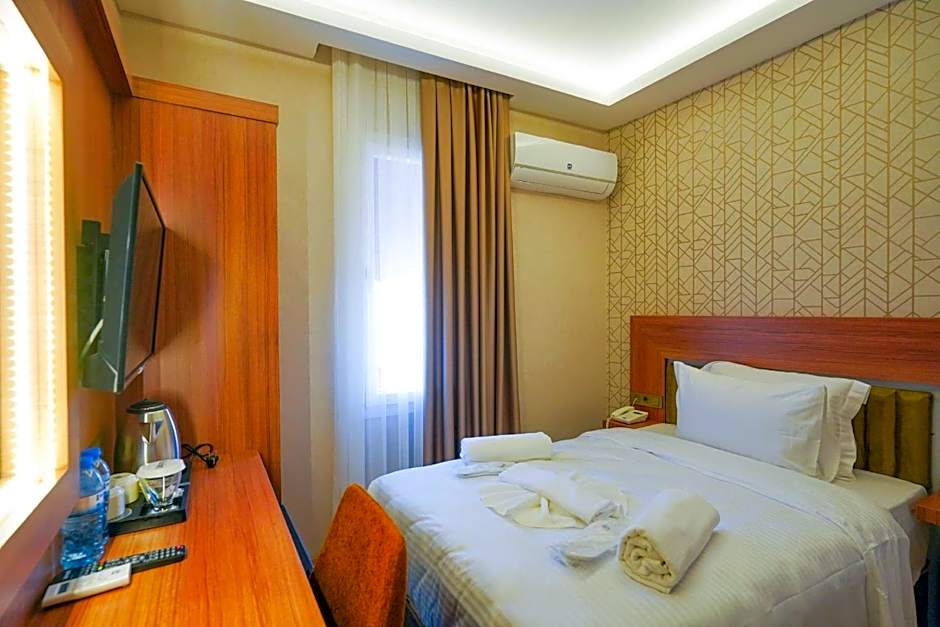 UĞURLU HOTEL