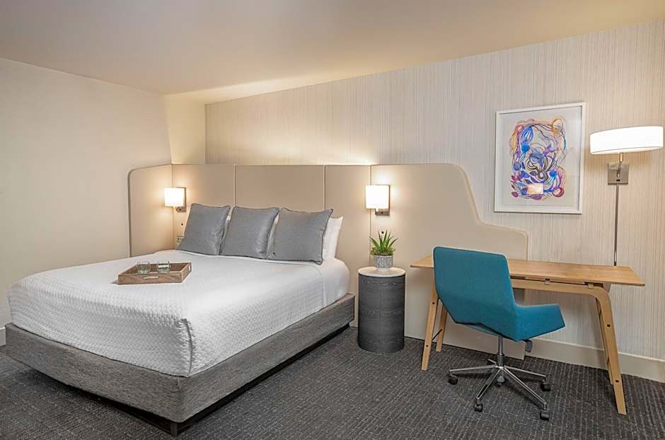 Crowne Plaza Atlanta Perimeter at Ravinia By IHG