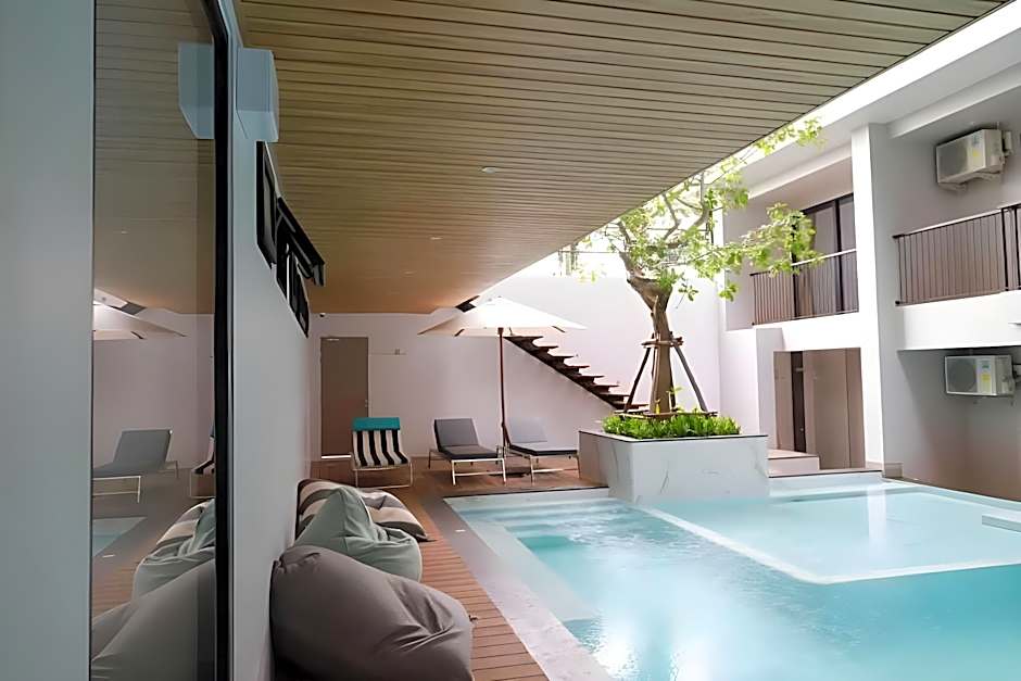 Tour De Phuket Hotel